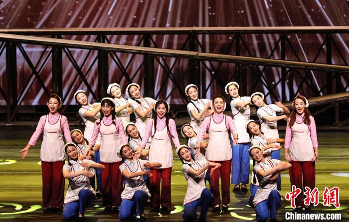 禮讚勞動者全總文工團《奮鬥者之歌》亮相第十三屆中國藝術節