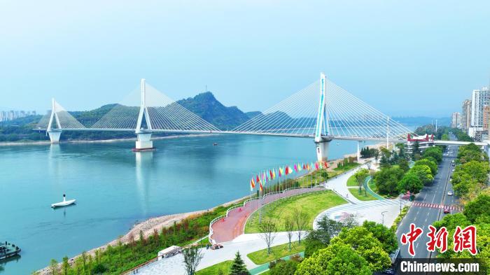 湖北宜昌建设长江大保护典范城市