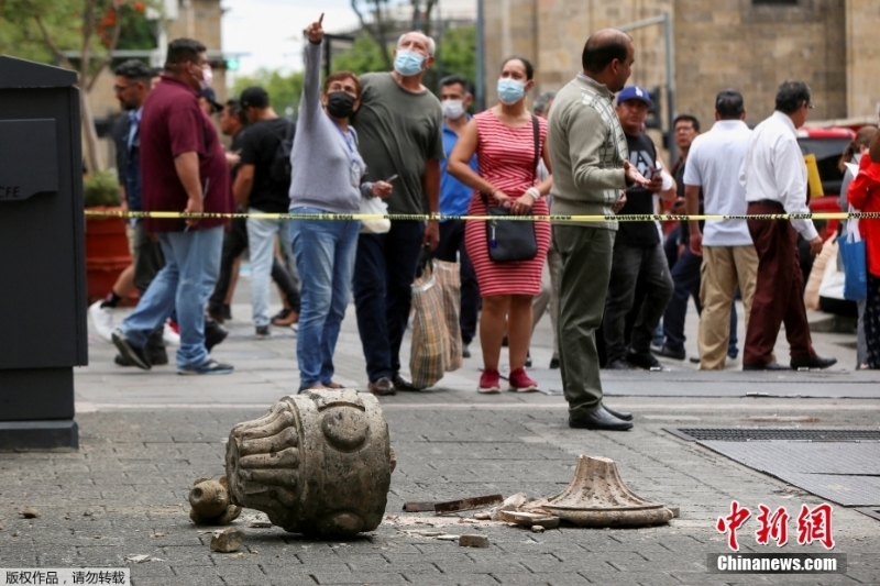 墨西哥首都地震演习刚刚结束 该国发生7.7级地震