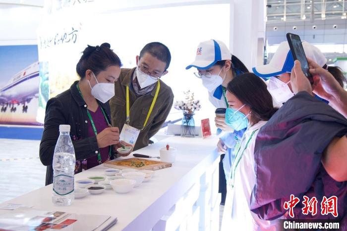 第七届中国-亚欧博览会首次亮相的“新疆礼物”受关注