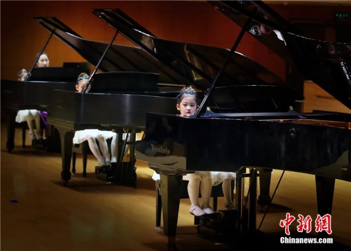一场“幼儿钢琴视唱练耳专场音乐会”在北京音乐厅举行。宋吉河 摄

