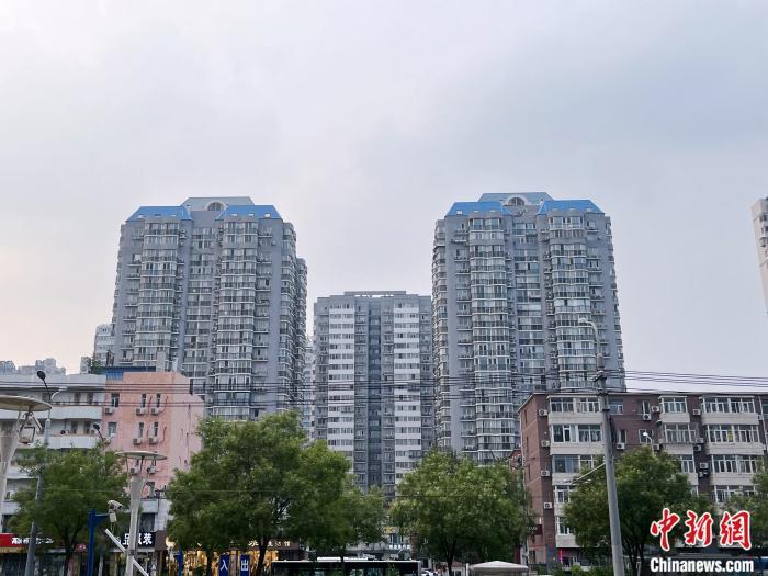 资料图：北京某住宅楼。 中新财经 左宇坤 摄