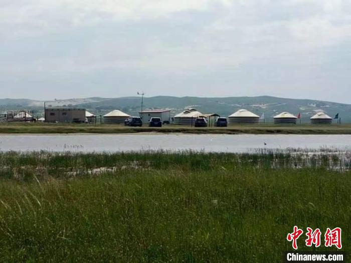 图为如今的浑善达克沙地腹地。　管永新 摄
