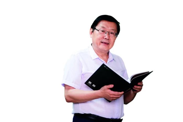 中国考古学会理事长、中华文明探源工程首席专家王巍