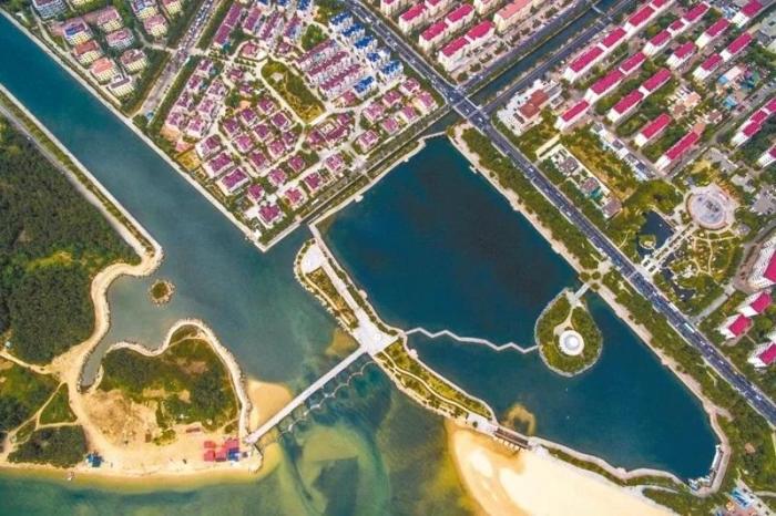 鸟瞰海上公园，碧浪翻涌。图片来源：台湾《经济日报》