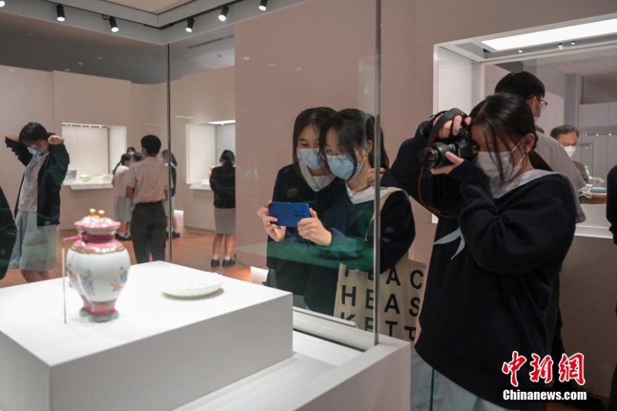 香港18000名中小学生受邀参加“青年穿越故宫之旅”