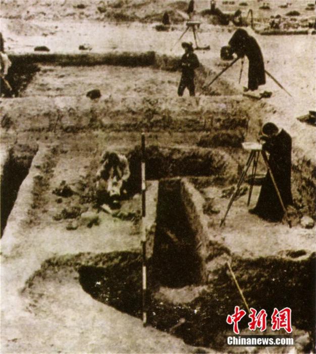 殷墟发掘现场，照片摄于1930年。来源：视觉中国