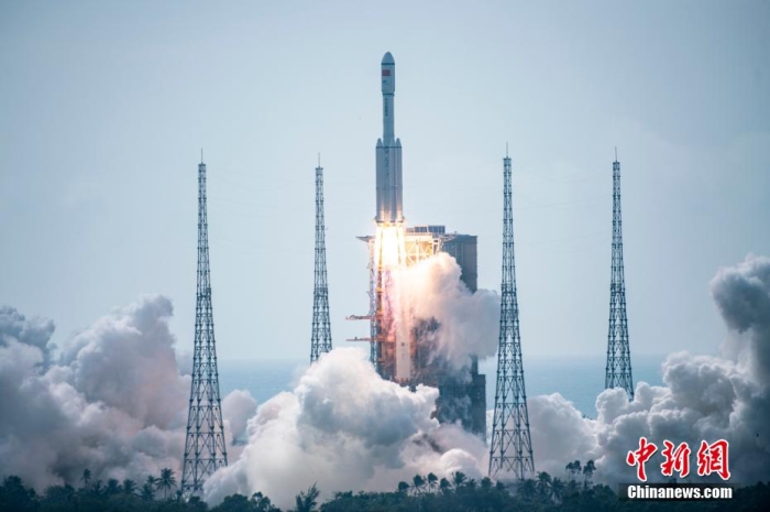 “快递”飞船运载太空“日用品” 为航天员“送货上门”