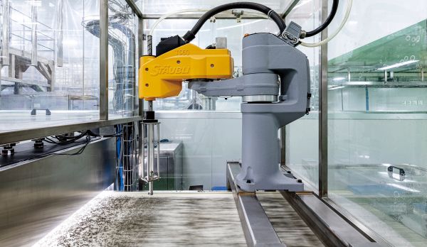 04-小罐茶黄山超级工厂应用的智能设备：AI除杂机器人.jpg