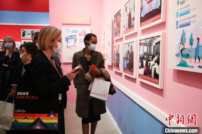 60多国外宾走进中国妇女儿童博物馆：感受中国发展成就和妇女儿童事业进步