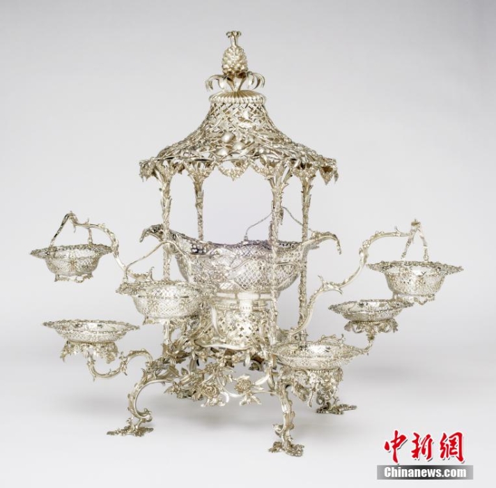 “珍·藏——英国V&A博物馆馆藏吉尔伯特精品展”展品悉数抵蓉