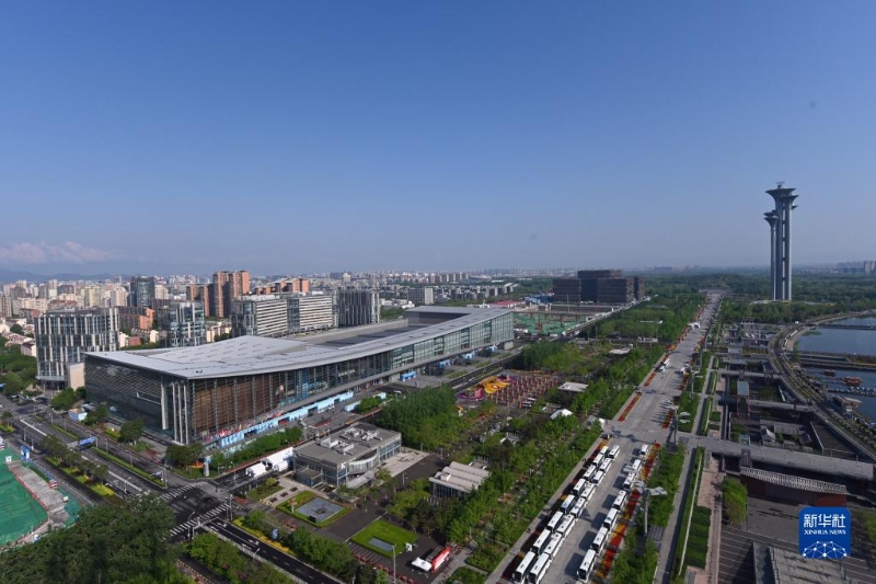 2019年4月26日，第二届“一带一路”国际合作高峰论坛开幕式在北京国家会议中心举行。这是北京国家会议中心外景(2019年4月26日摄)。新华社记者 金良快 摄