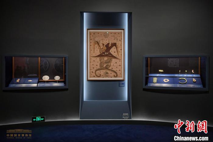 “和合共生——故宫·国博藏文物联展”