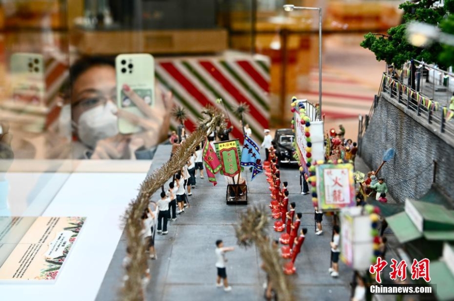 “小香港·大节日”微型艺术展开幕 珍宝海鲜舫重现