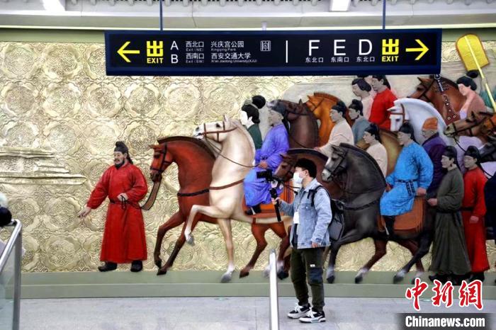 西安地铁6号线二期已具初期运营条件站内“景观”续写“古今长安”