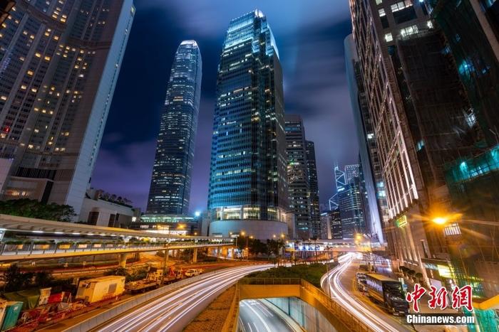 資料圖為金融機構林立的香港中環。 <a target='_blank' href='/'>中新社</a>記者 張煒 攝
