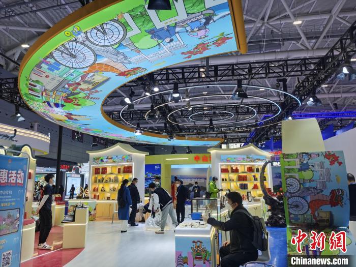 第十八屆中國(深圳)國際文化産業博覽交易會12月29日至2023年1月2日向公眾開放，圖為展會現場。　鄭小紅 攝