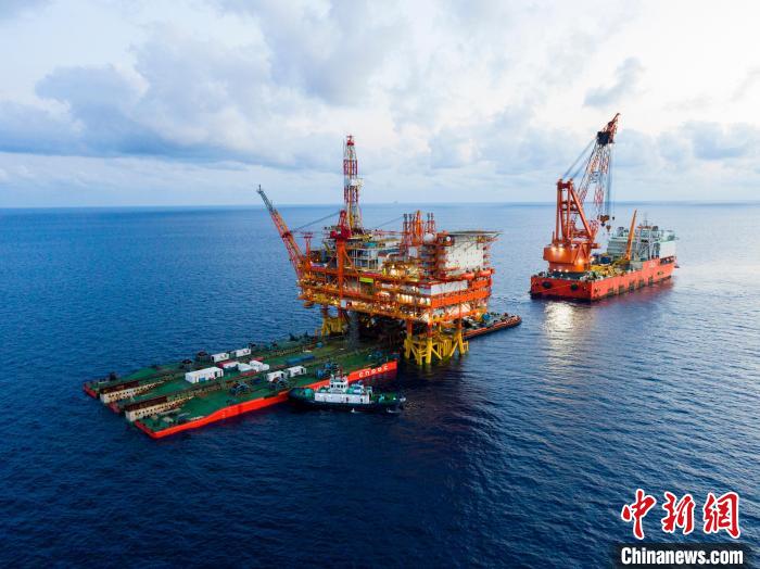 中国海油南海东部油田年产油气突破2000万吨油当量