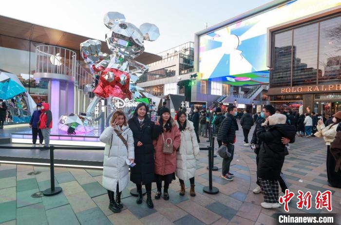 京城多个商圈推出新年活动促进消费回升