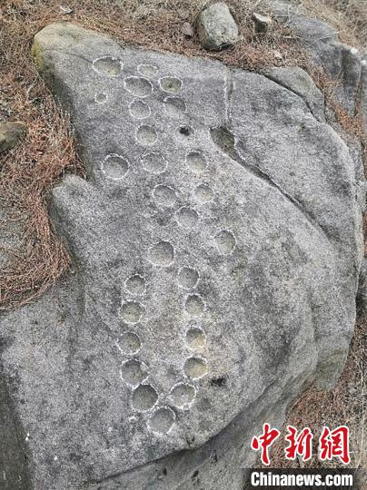 图为河南南阳境内发现的岩画。(资料图) 南阳市文物考古研究所 摄