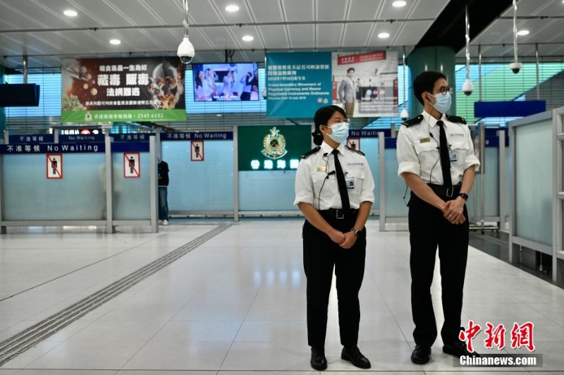 香港海关、港铁做好准备迎接“通关”