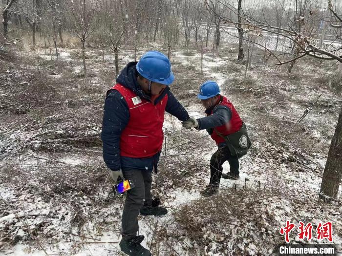 应对寒潮天气国网北京电力启动冬季气象灾害预警应急响应