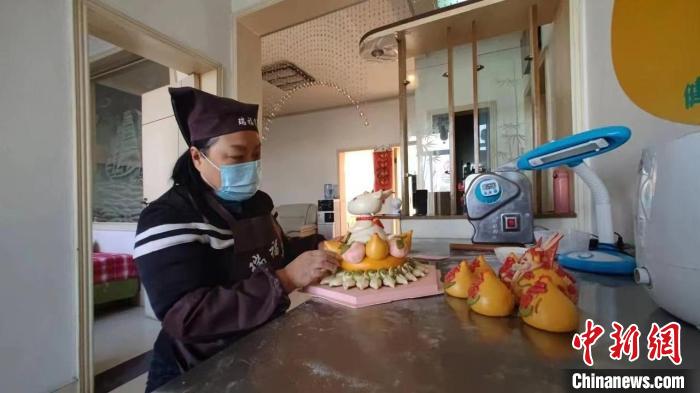 （新春走基层）“玉兔”花馍添年味山西民间艺人巧手指尖贺新春