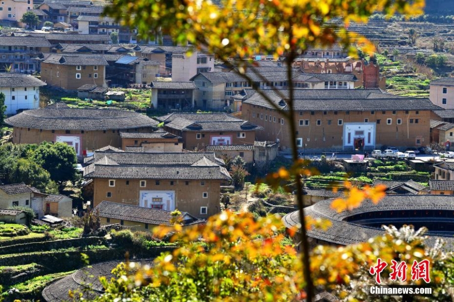 （新春走基层）探访福建永定初溪土楼古村落