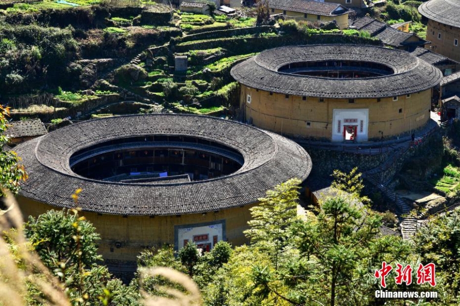 （新春走基层）探访福建永定初溪土楼古村落