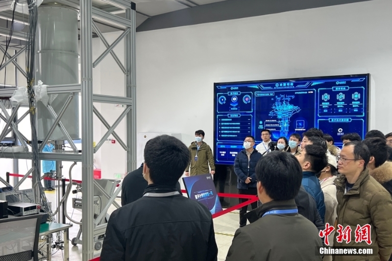 4台“中国造”量子合计机亮相合肥 让未来机械更“智慧”