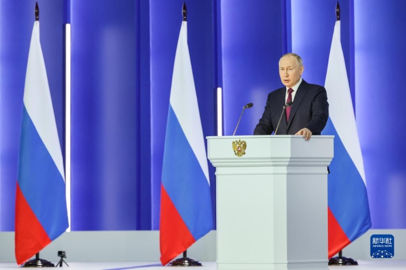 俄罗斯总统普京21日在莫斯科向议会两院发表国情咨文时，宣布俄方暂停履行与美国签署的《新削减战略武器条约》。（图源：新华社）