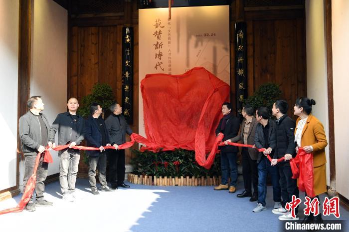 百余件瓷艺作品荟萃“世界瓷都”福建德化展“千秋瓷韵“”