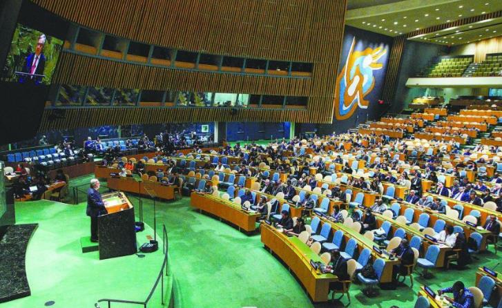 当地时间22日，联合国大会恢复第11次紧急特别会议，对乌克兰局势进行讨论。图为联合国秘书长古特雷斯发表讲话。（图源：IC photo）