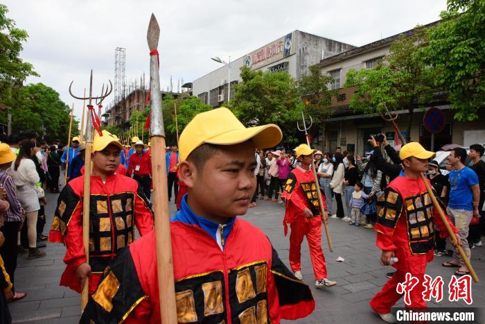 海口举办民俗活动纪念巾帼英雄冼夫人