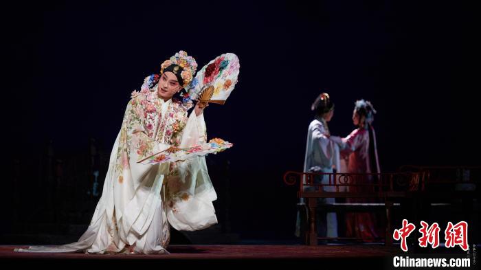 上海昆剧团携全本55出《牡丹亭》将首登京城舞台