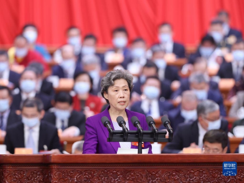 3月7日，全国政协十四届一次会议在北京人民大会堂举行第二次全体会议。这是田向利委员作大会发言。（图源：新华社）
