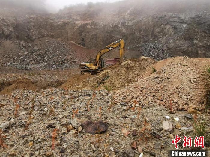 福建柘荣：矿山修复换新貌青山添绿披新装