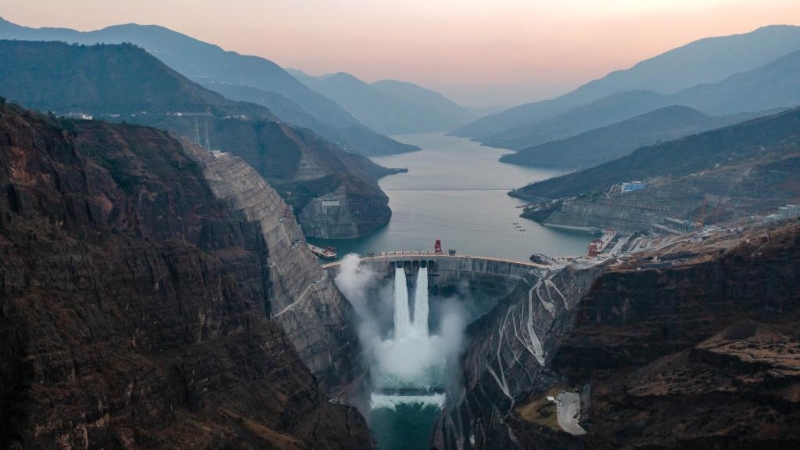 2022年12月19日，白鹤滩水电站一景（无人机照片）。新华社记者胡超 摄