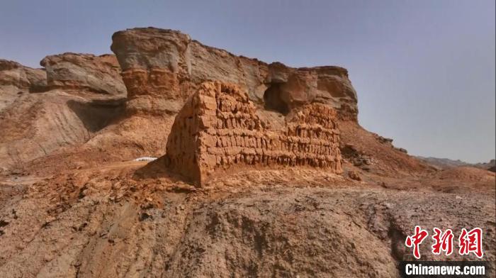 新疆拜城县发现大型古冶炼遗址专家考证为清代至民国时期