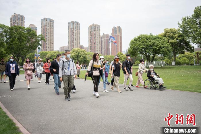 80余名台生家长组团“登陆”宁波感受大陆发展活力