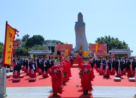 两岸信众福建共祭妈祖台青互动话融合