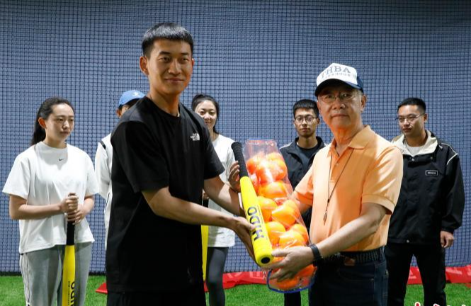 樂樂棒球走進寧夏促進兩岸青少年交流