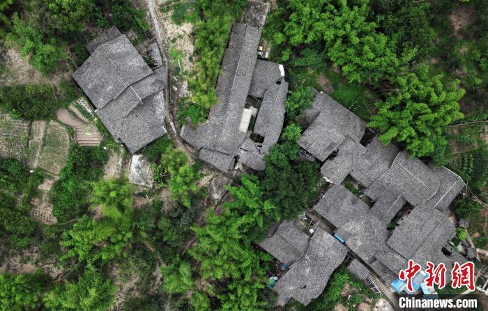 鳌山村图片