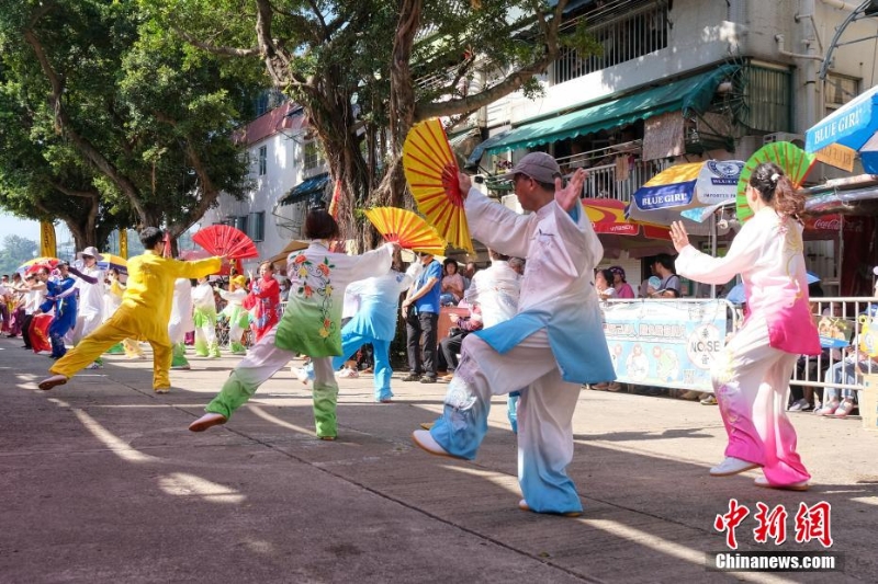 香港长洲太平清醮飘色巡游在长洲举行