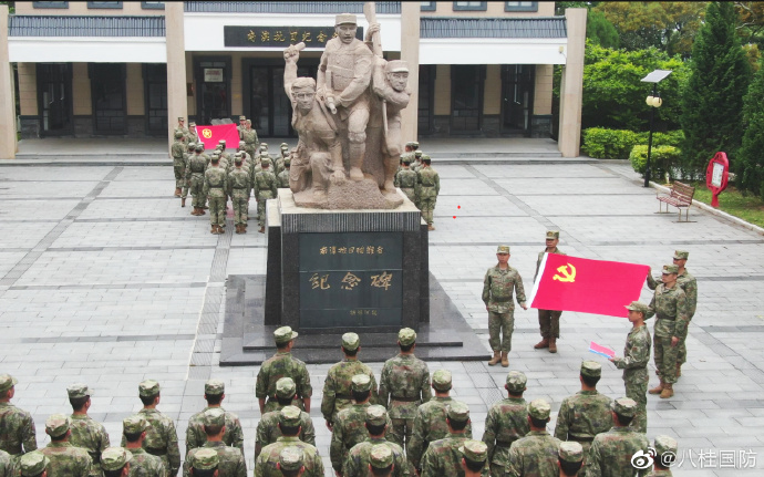 007aqM1Pgy1heff00l6cxj31850rlkjl