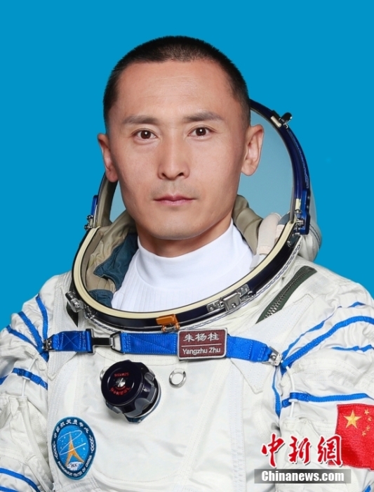 中国空间站首位航天飞翔工程师朱杨柱：追梦十余载，终圆飞天梦