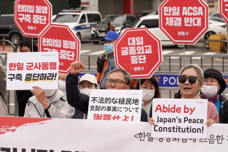 5月7日，人们在韩国首尔参加抗议集会。（图源：新华网）