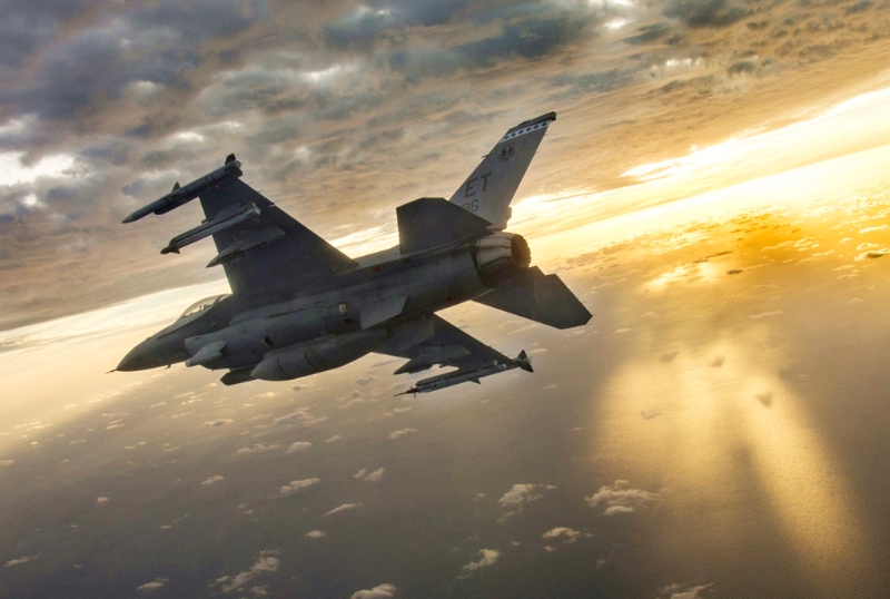 原定今年第四季交货的第一批F-16V战机延迟交付。（图／撷取自美国空军官网）.jpg