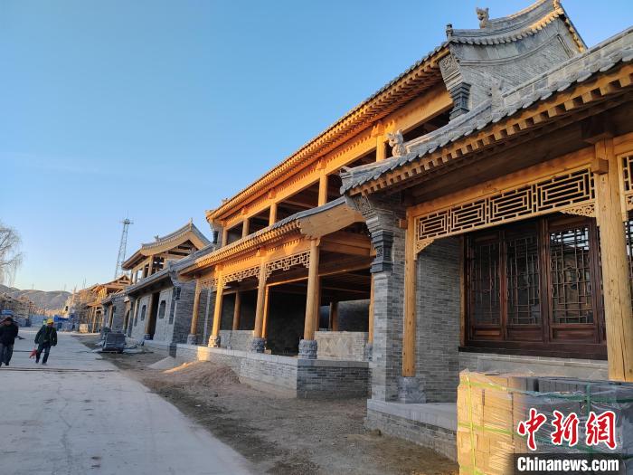 圖為萬全右衛城裏部分復原的古建築。　萬全區文化廣電和旅遊局供圖