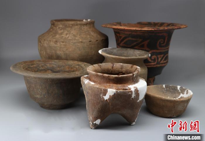 考古中国：大坨头文化M75随葬品。北京市文物局供图